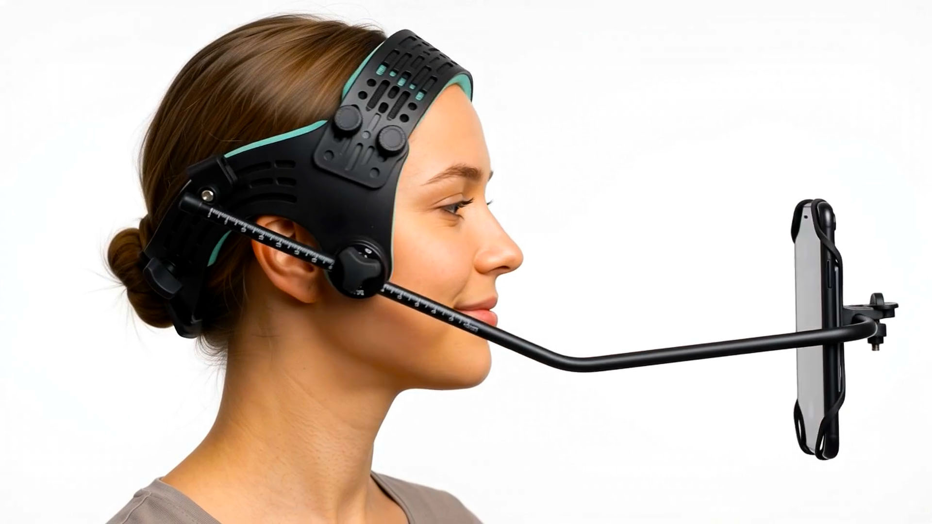 Capture faciale par iPhone avec casque de performance capture pour animation de personnage numérique en studio MOCAP.